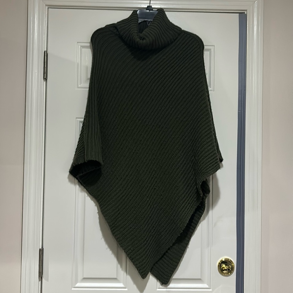Express size small Poncho